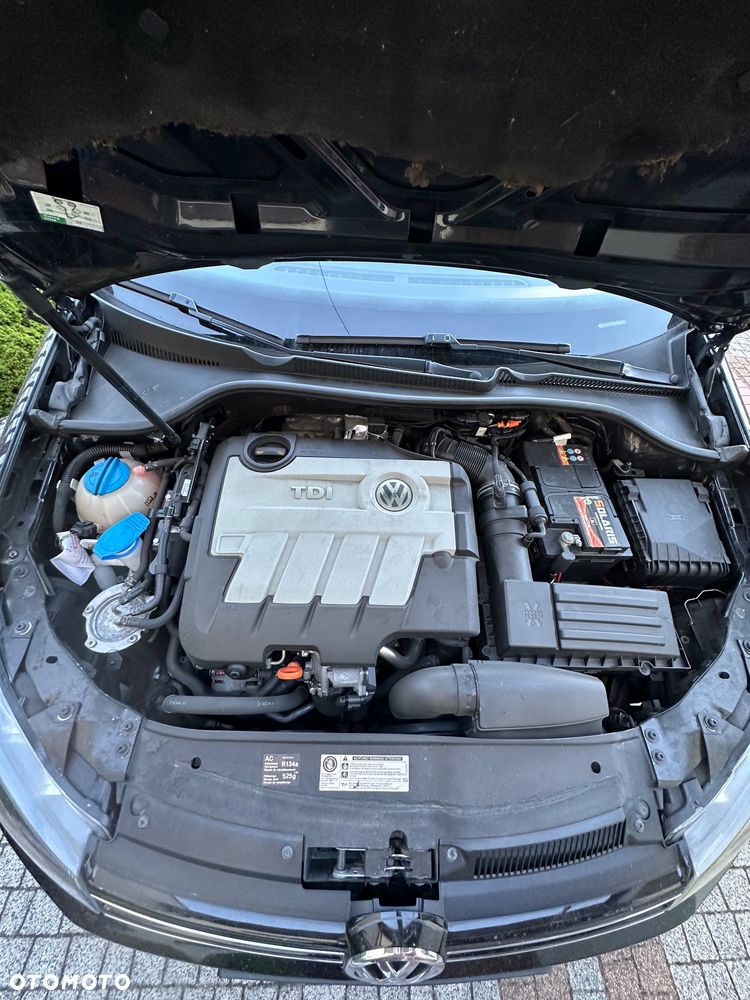 Volkswagen Golf 2.0 TDI DPF Highline - 9