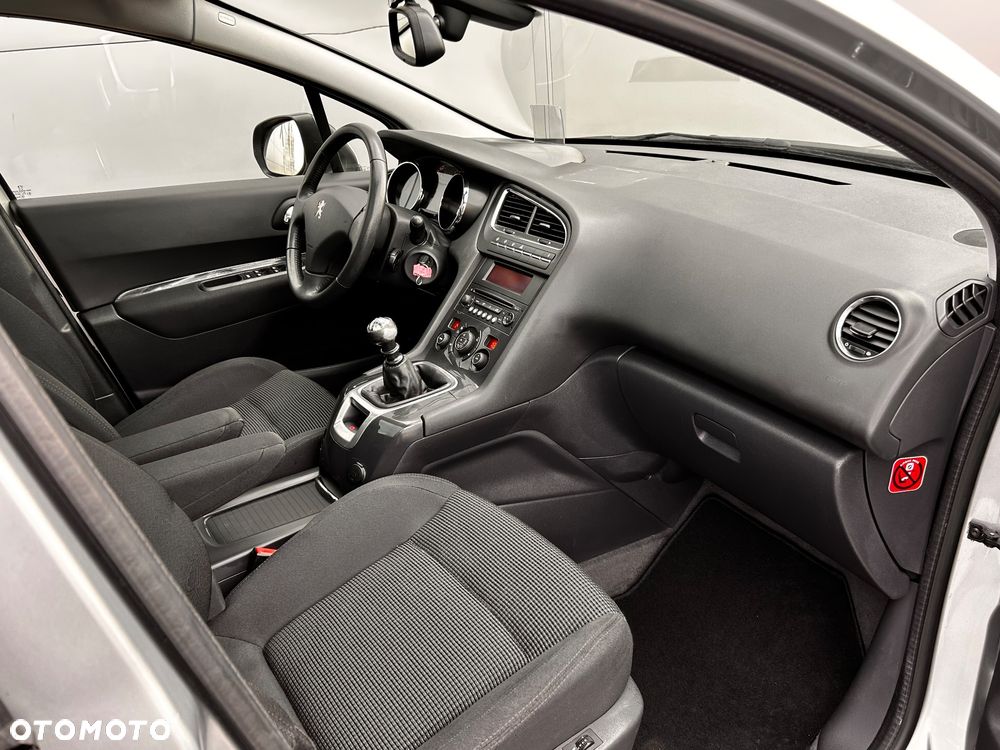 Peugeot 5008 HDI FAP 150 Family Plus - 26