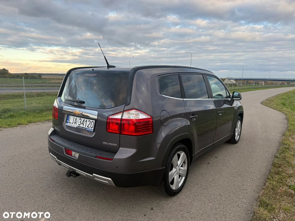 Chevrolet Orlando 2011 photo 5
