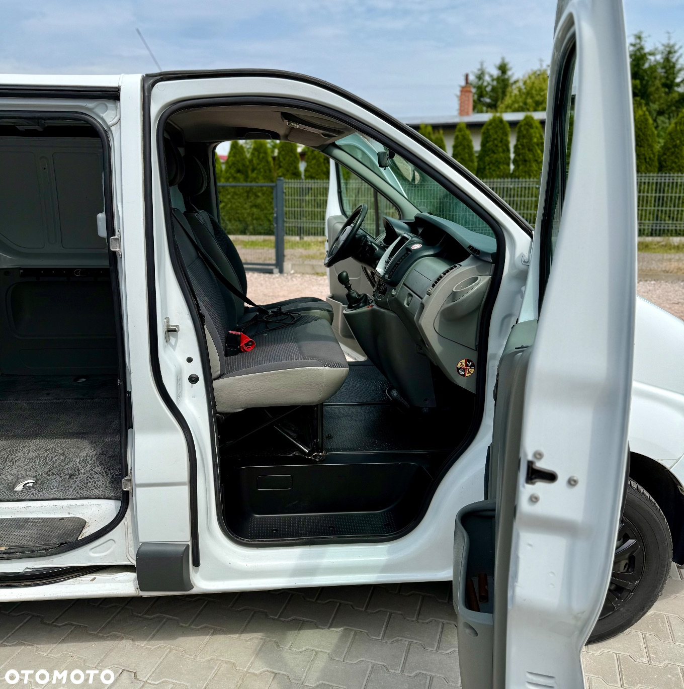 Opel Vivaro - 17