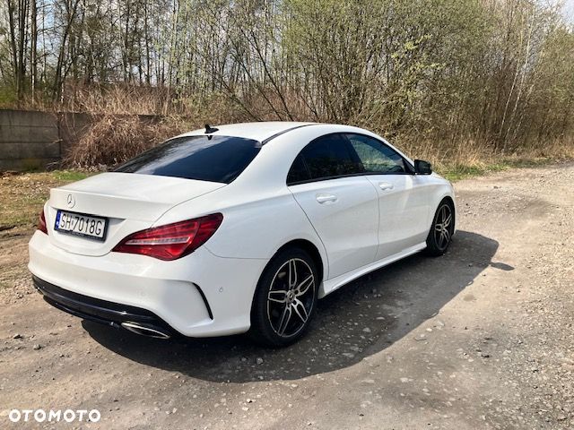 Mercedes-Benz CLA 200 7G-DCT AMG Line - 3