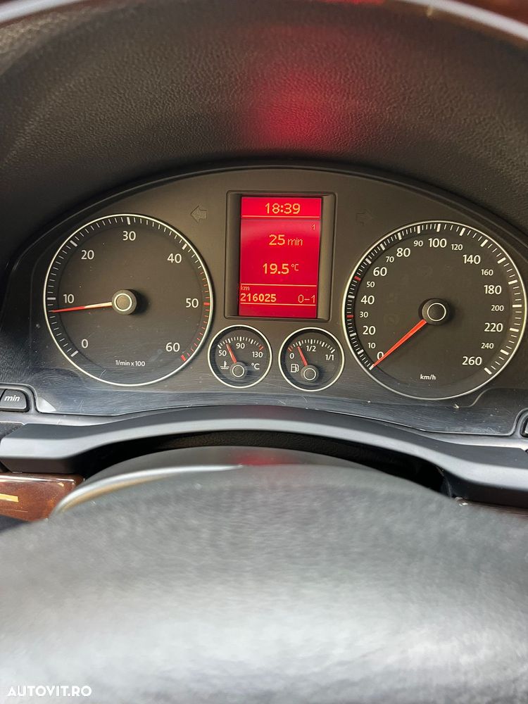 Volkswagen Jetta 1.9 TDI DPF United BlueMotion - 10