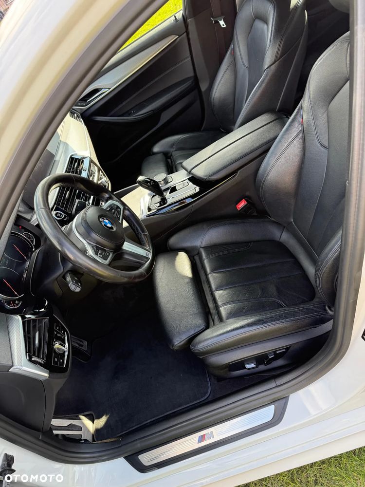 BMW Seria 5 520d xDrive M Sport sport - 32