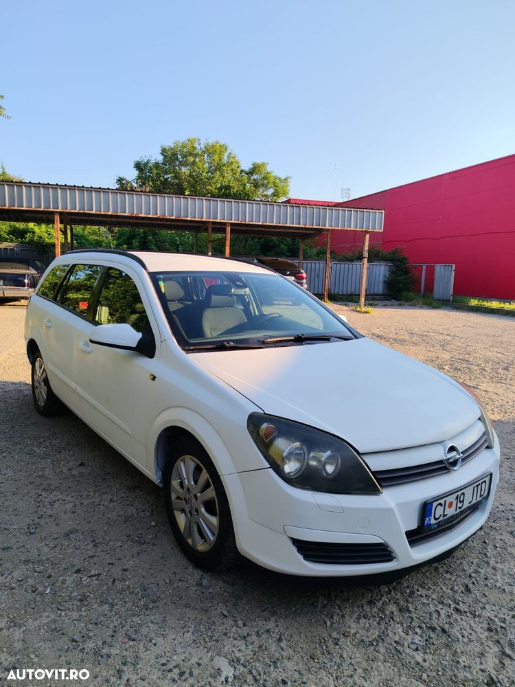 Opel Astra 1.9 CDTI Enjoy - 1