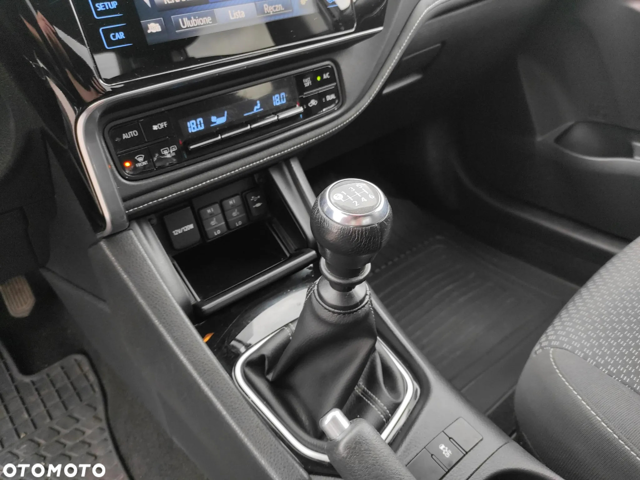 Toyota Corolla 1.6 Comfort - 14