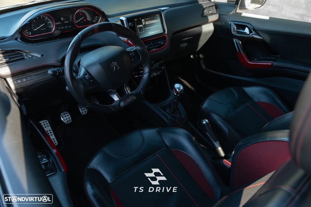Peugeot 208 1.6 THP GTi - 9
