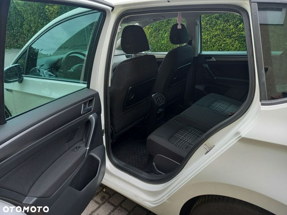 Volkswagen Golf Sportsvan 2.0 TDI SCR DSG Highline - 28