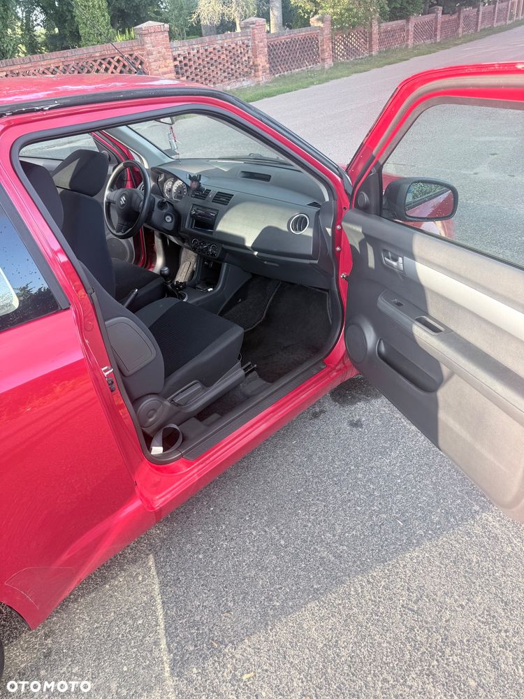 Suzuki Swift - 14
