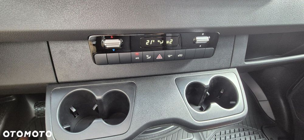 Mercedes-Benz Sprinter Sprinter - 12