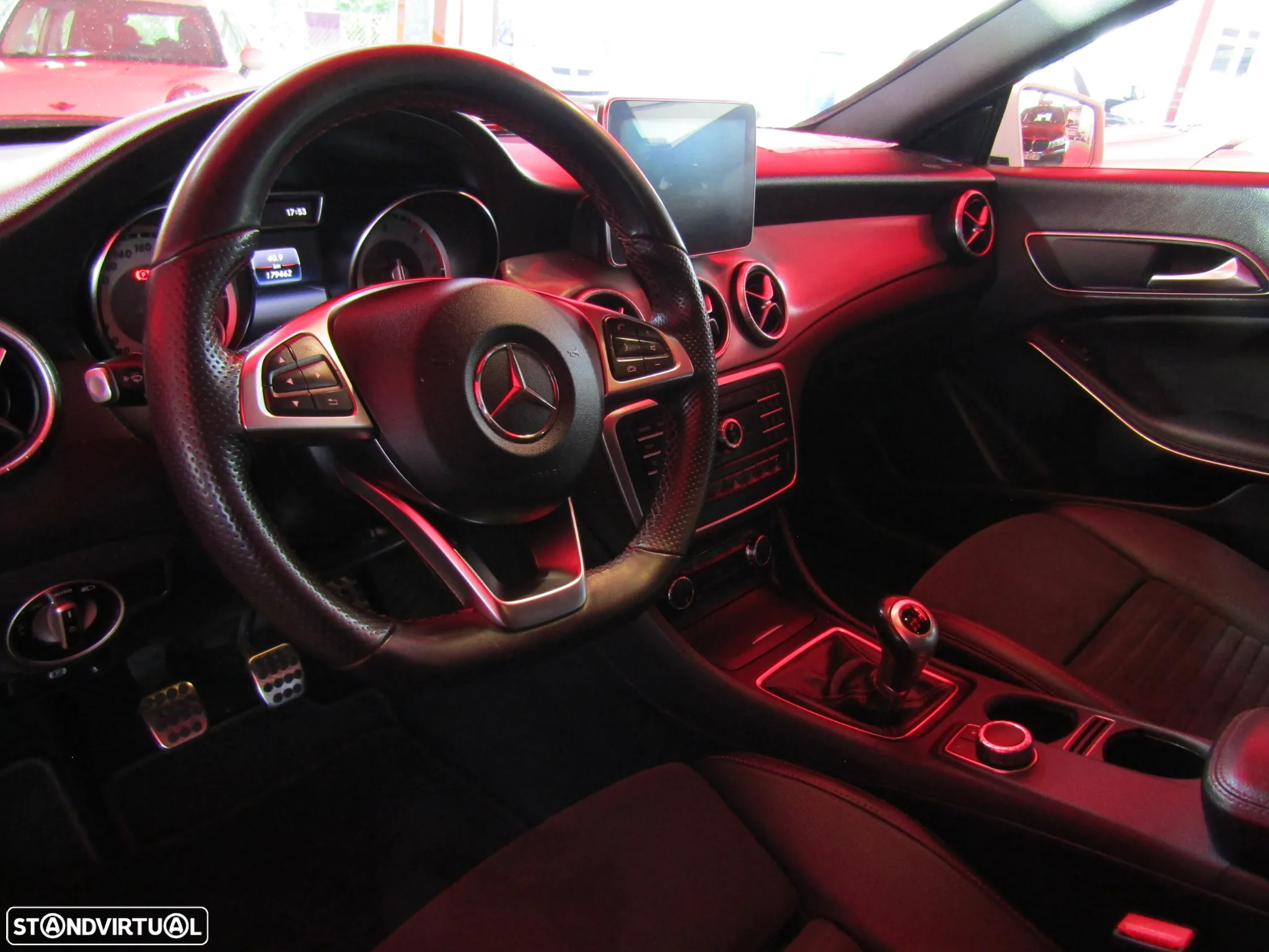 Mercedes-Benz CLA 200 Shooting Brake d AMG Line - 9