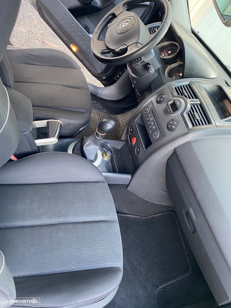 Renault Mégane Break 1.5 dCi C Authentique - 6