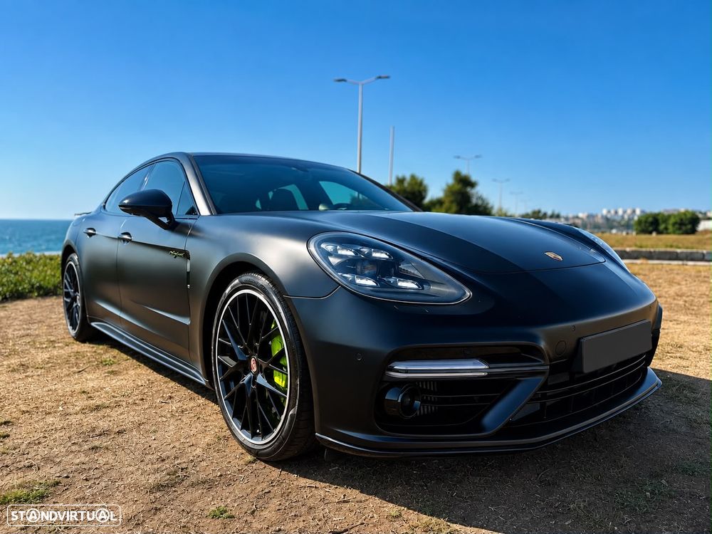 Porsche Panamera Turbo S - 1