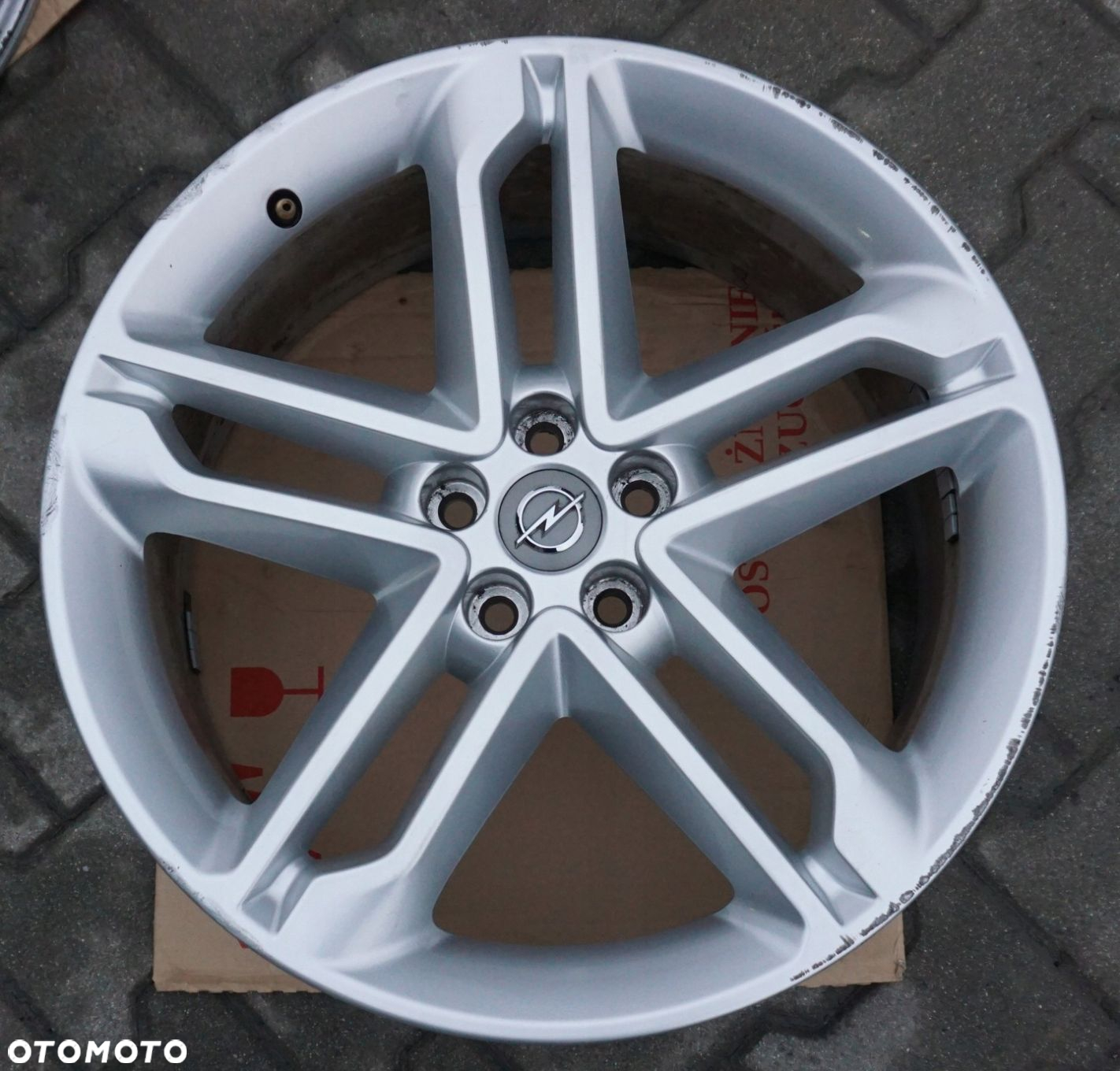 Opel Ampera-e Astra 19" 5x105x56,6 ET38 F48 - 8