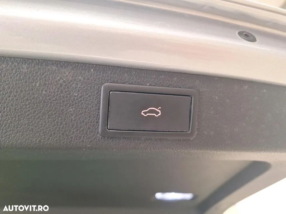 Skoda Superb Combi 2.0 TDI DSG Ambition - 5