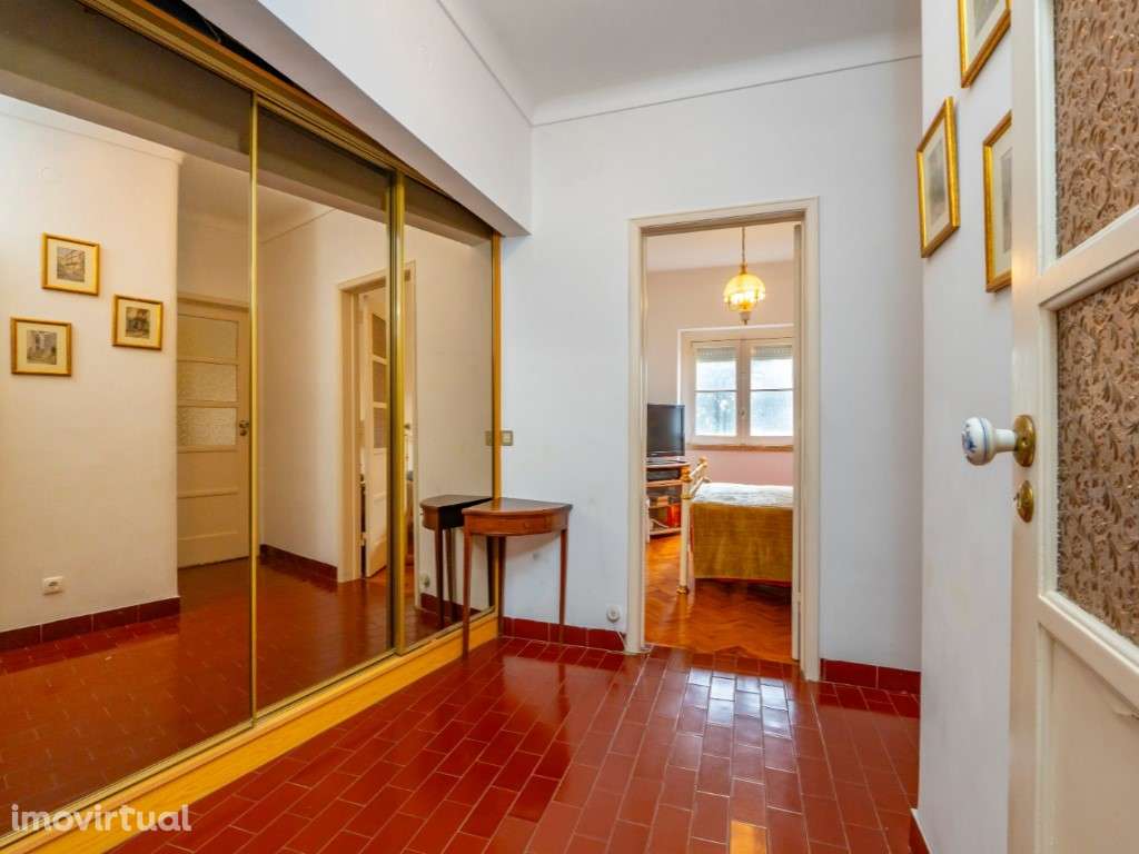 T2 com elevador na Graça - Grande imagem: 4/11