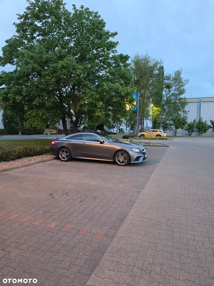 Mercedes-Benz Klasa E 220 d 4-Matic AMG - 33