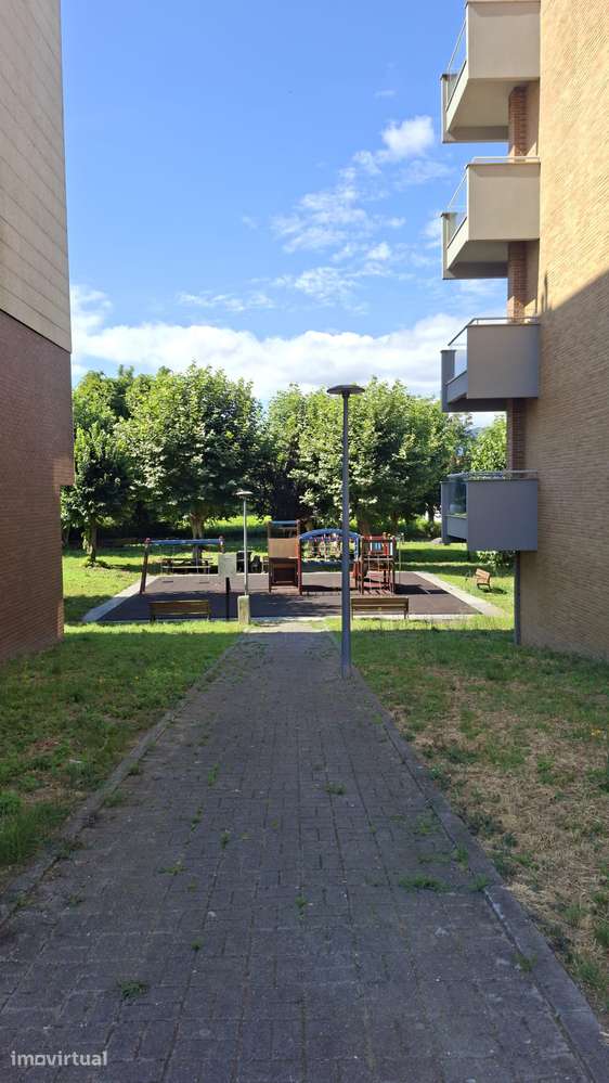 Apartamento T3 com Lugar Garagem - Grande imagem: 3/14