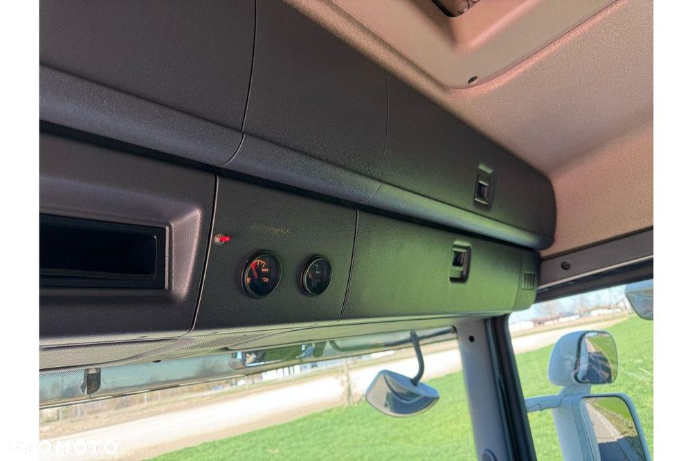 Scania G400 6X2*4 + FULL AIR + BOX HEATING - 18
