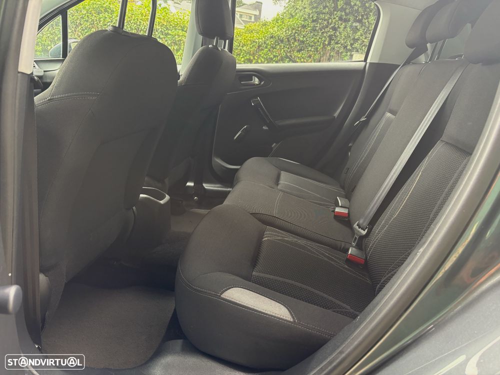 Peugeot 208 1.4 HDi Active - 10