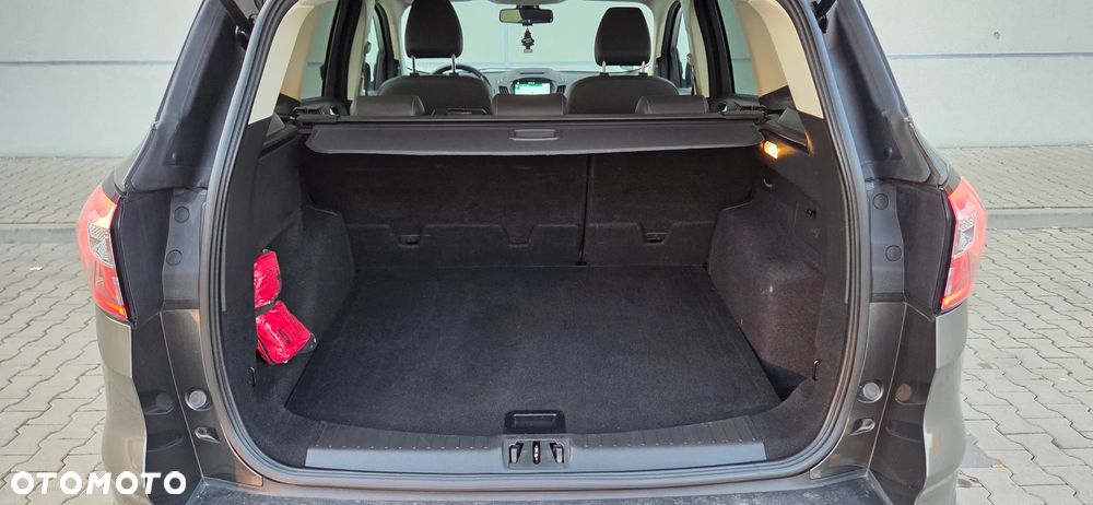 Ford Kuga 1.5 EcoBoost 2x4 Titanium - 11