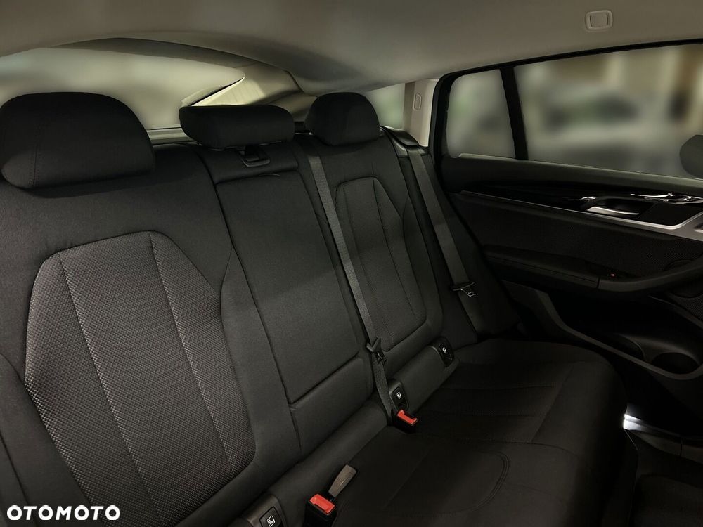 BMW X4 xDrive20d Advantage - 15