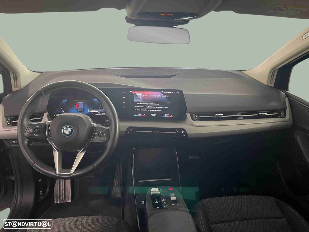 BMW 214 Active Tourer - 8