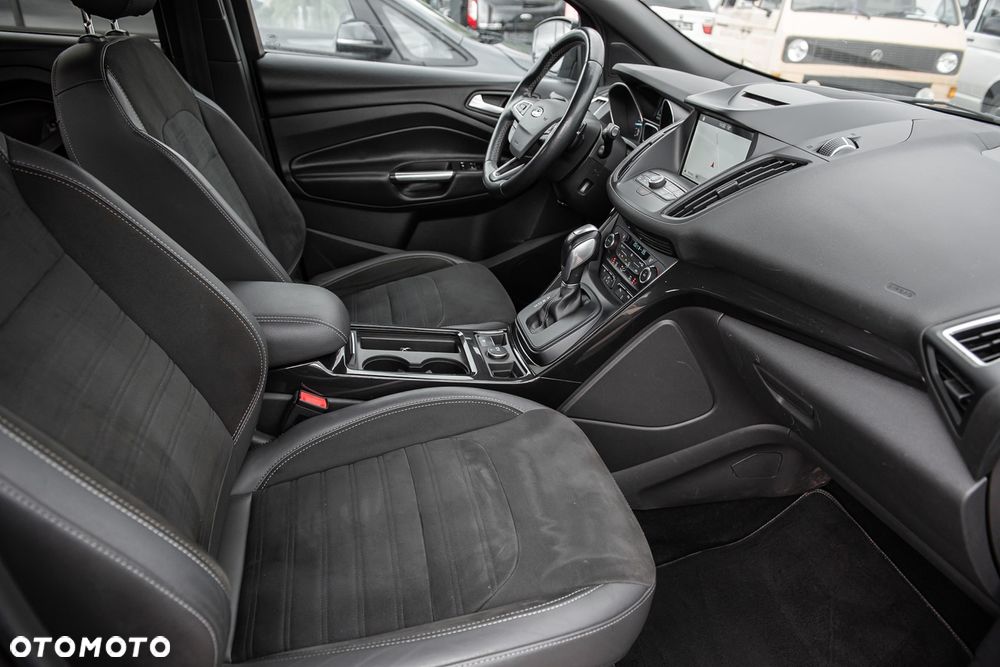 Ford Kuga 2.0 TDCi 4x4 ST-Line - 21