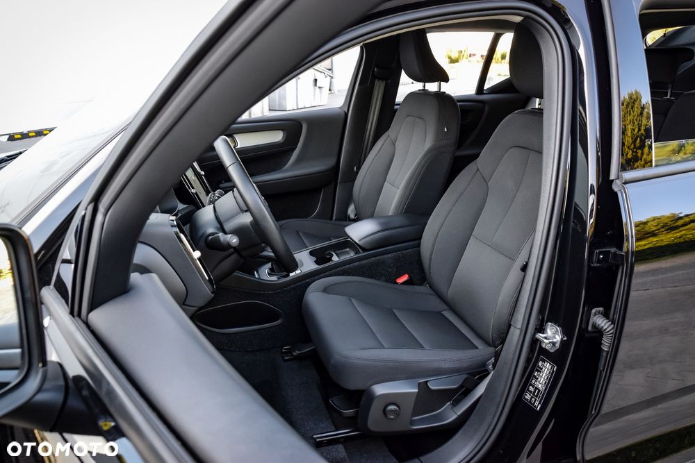 Volvo XC 40 T2 Momentum - 7