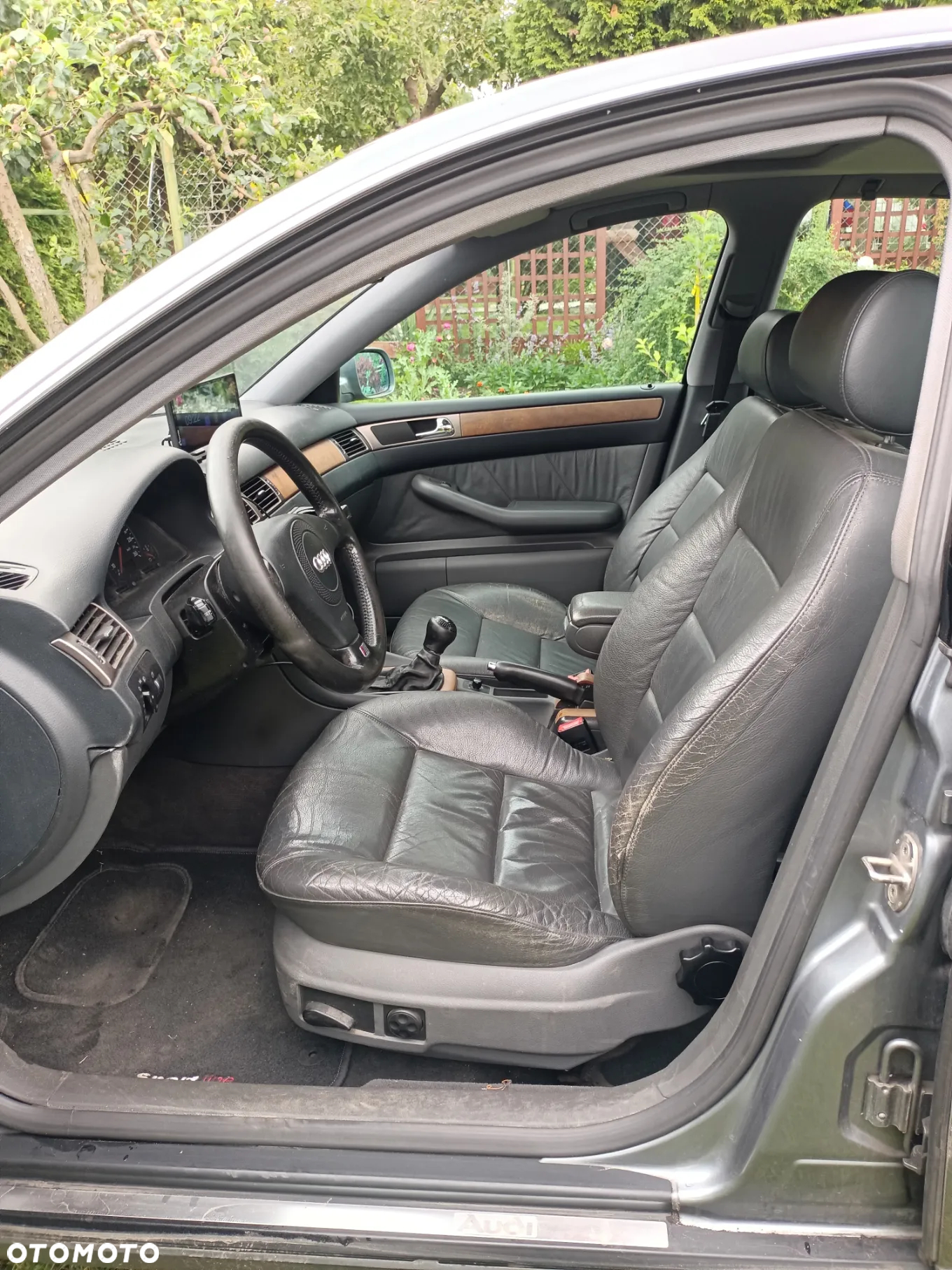 Audi A6 Avant 2.4 - 19