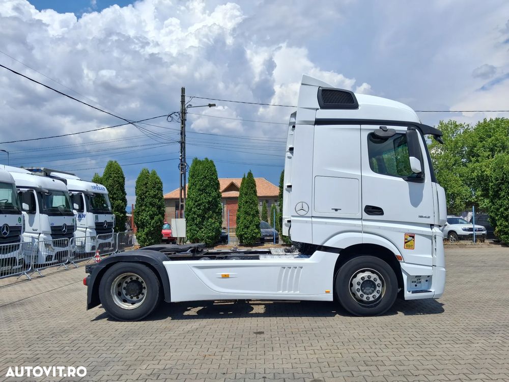 Mercedes-Benz Actros - 8