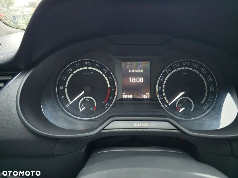 Skoda Octavia 2.0 TDI RS DSG - 17