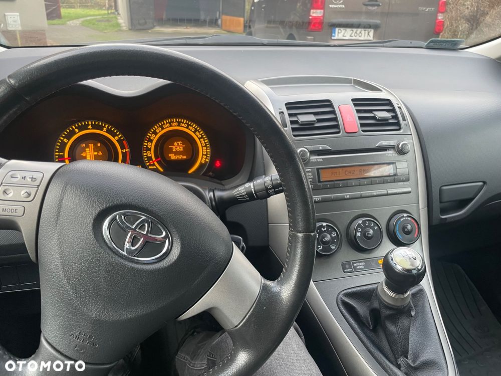 Toyota Auris 1.6 VVT-i Luna - 11