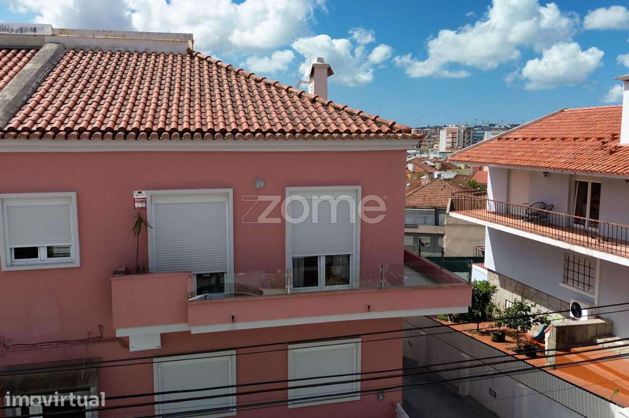 Apartamento T2, totalmente remodelado - Grande imagem: 3/39
