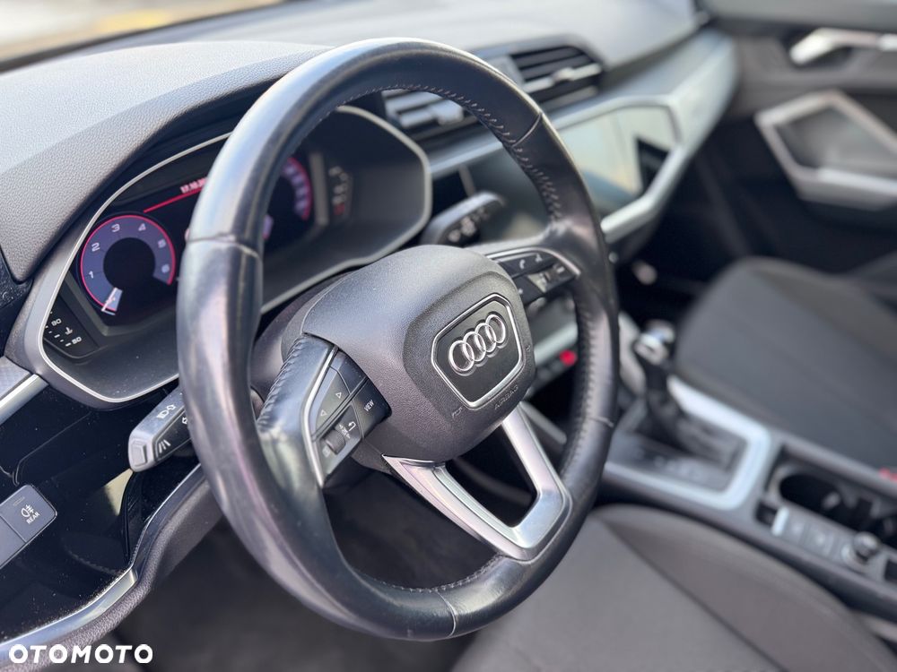 Audi Q3 - 13