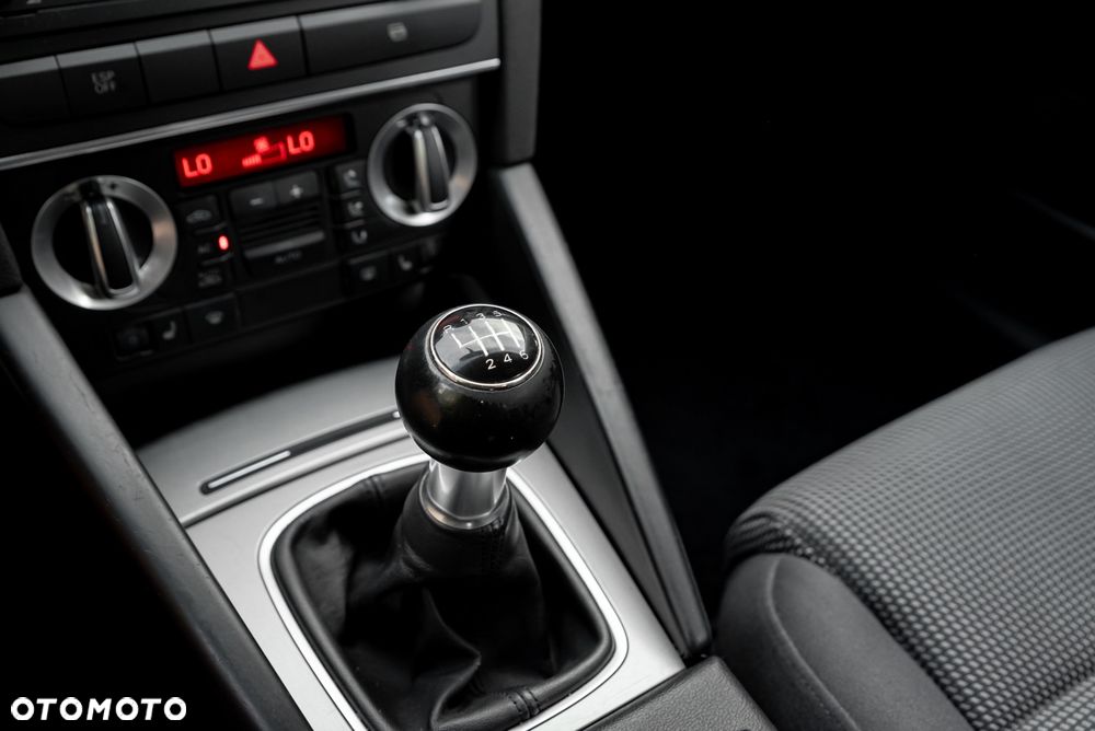 Audi A3 Sportback 2.0 TDI Attraction - 31