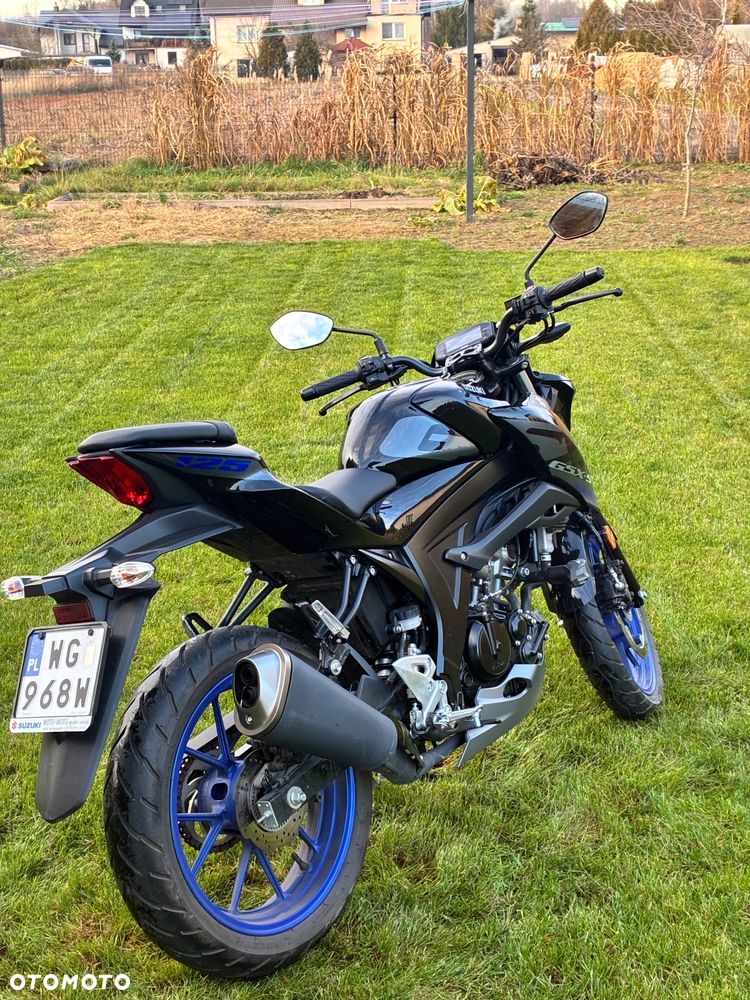 Suzuki GSX - 3