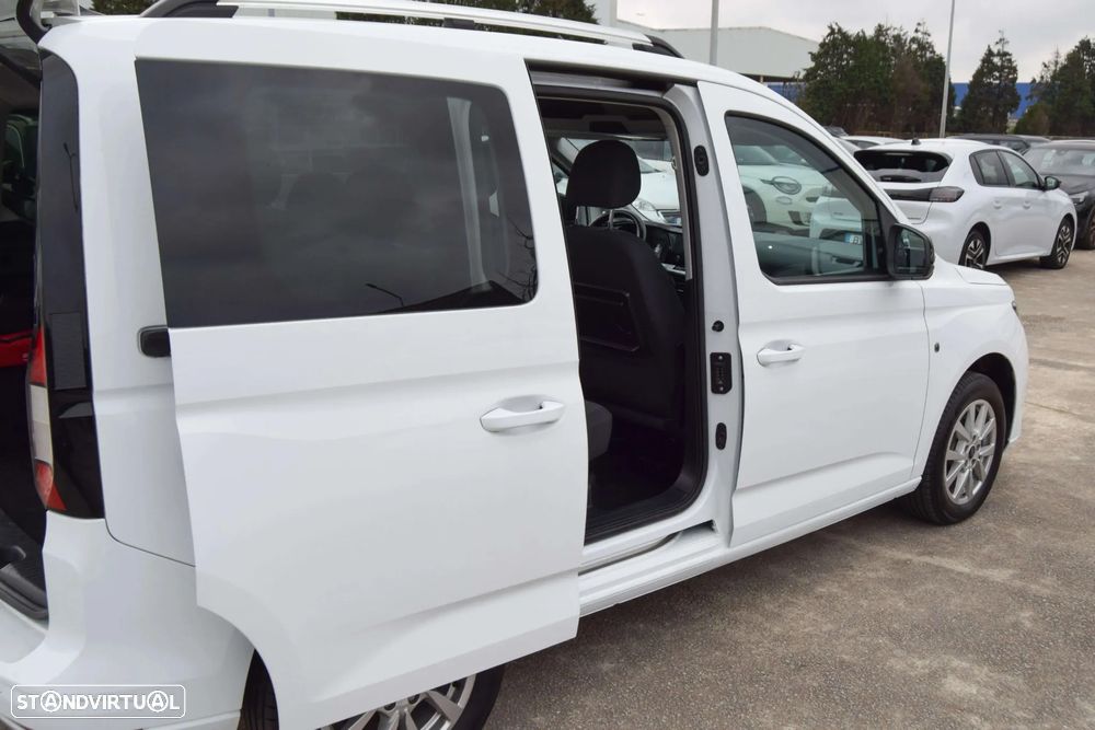 Ford Tourneo Connect 2.0 TDCi Titanium - 6