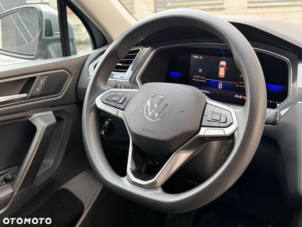 Volkswagen Tiguan - 26