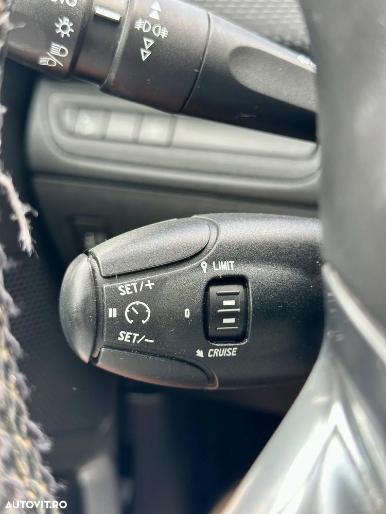 Peugeot 2008 - 18