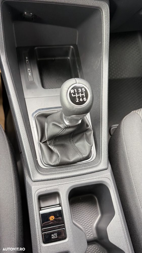 Ford TRANSIT CONNECT - 13