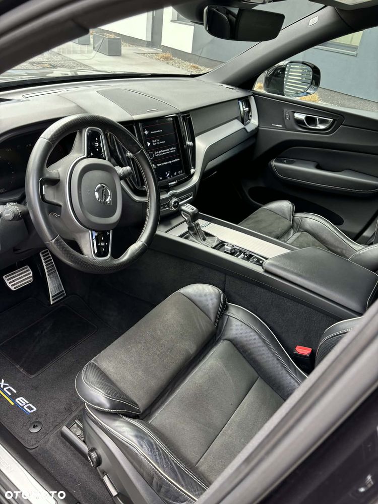 Volvo XC 60 T5 GPF R-Design - 16