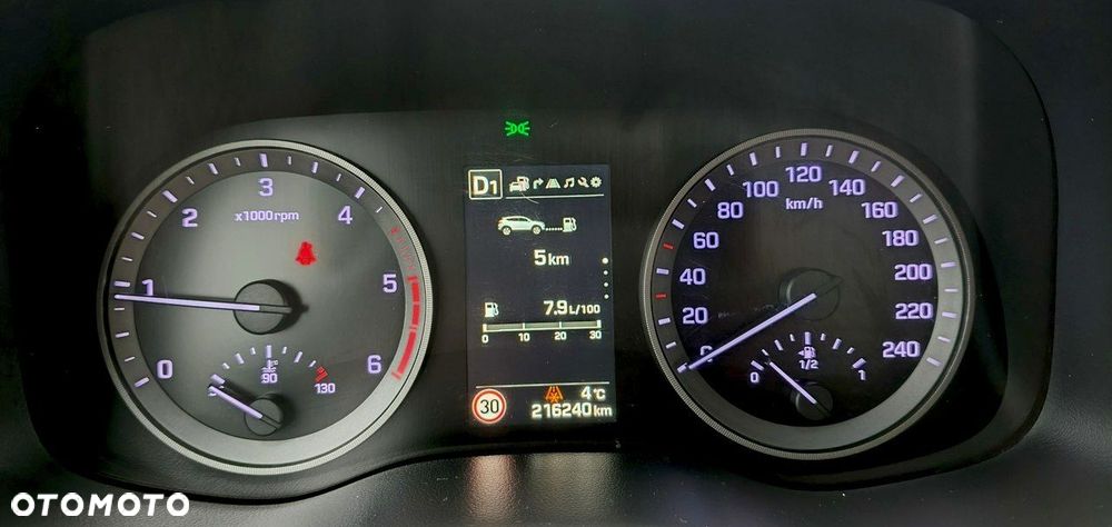 Hyundai Tucson - 11