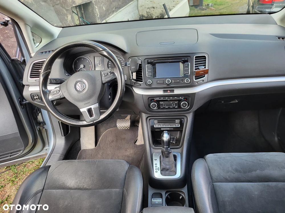 Volkswagen Sharan 2.0 TDI Highline DSG - 9