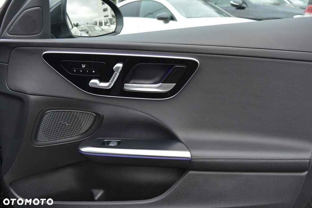 Mercedes-Benz Klasa C - 25