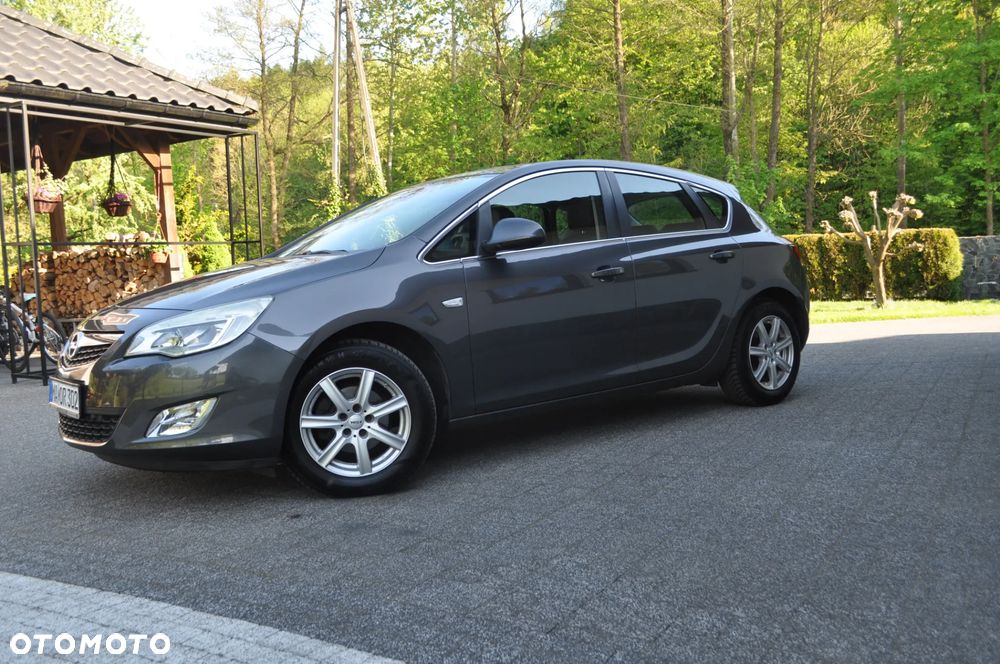 Opel Astra 1.4 Turbo Cosmo - 9
