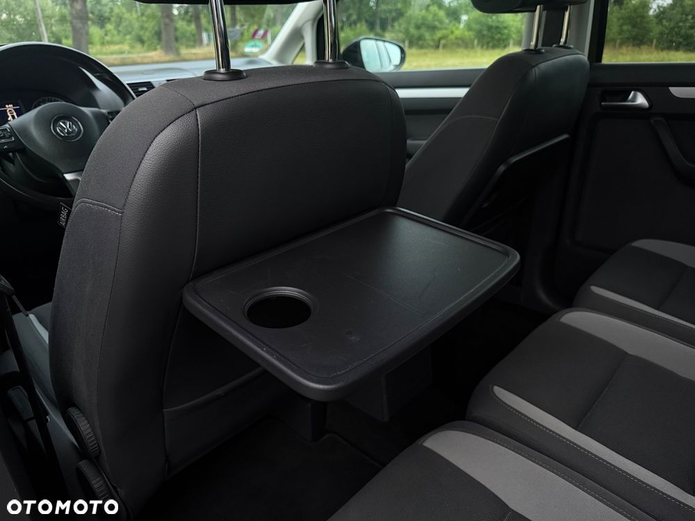 Volkswagen Touran - 33
