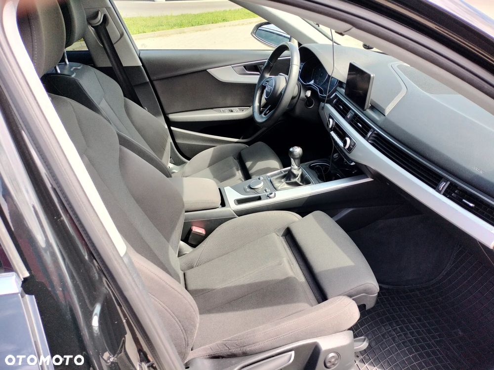 Audi A4 Avant 2018 photo 5