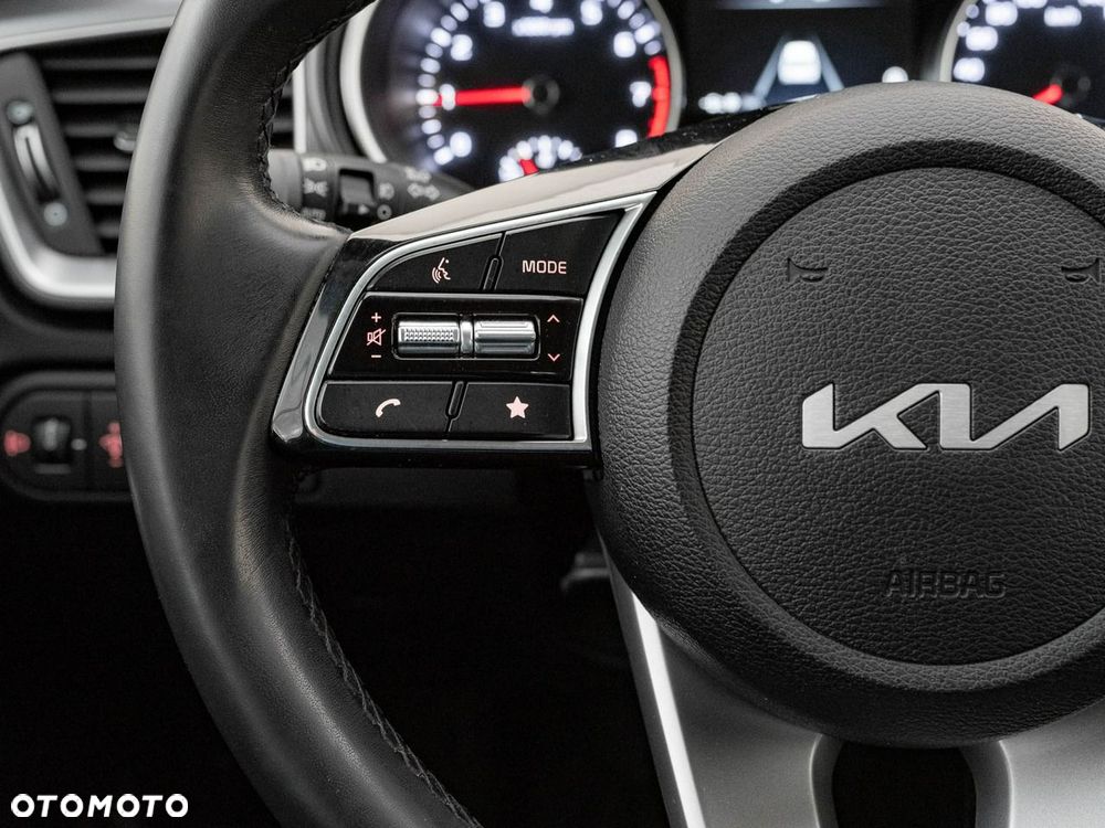 Kia Ceed 1.5 T-GDI M - 13