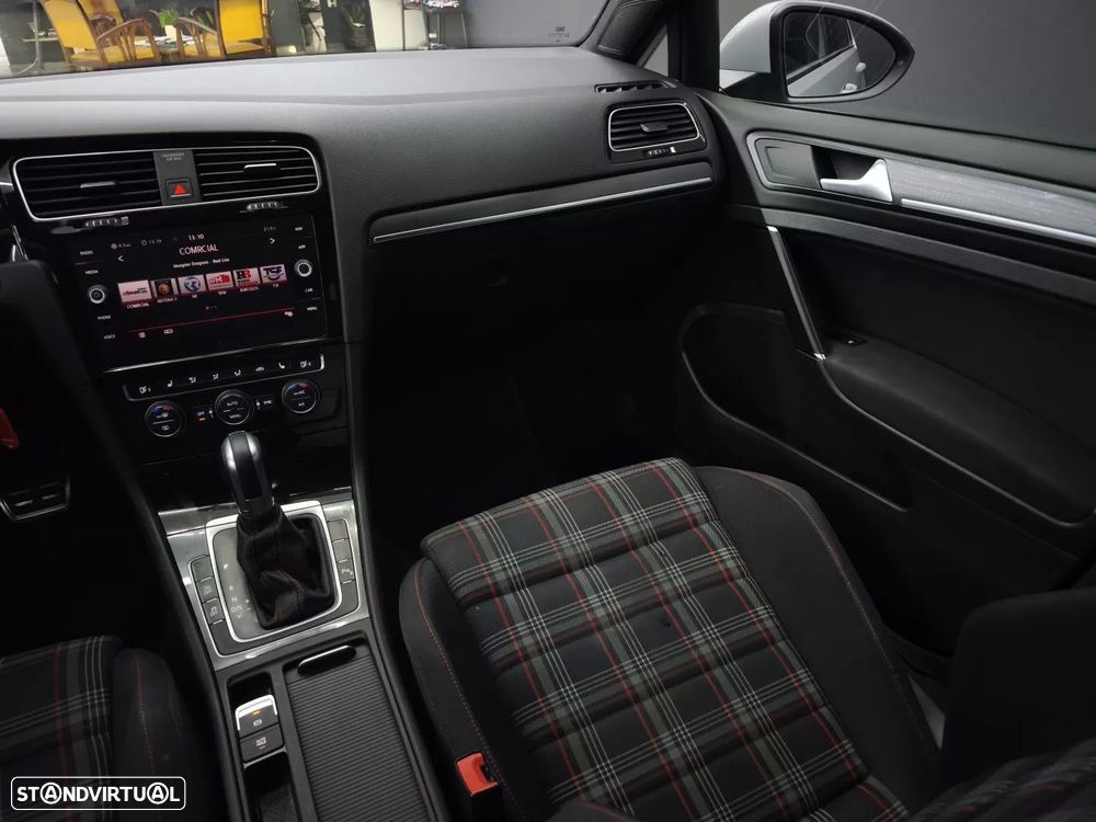 VW Golf 2.0 TSi GTi DSG Performance - 31