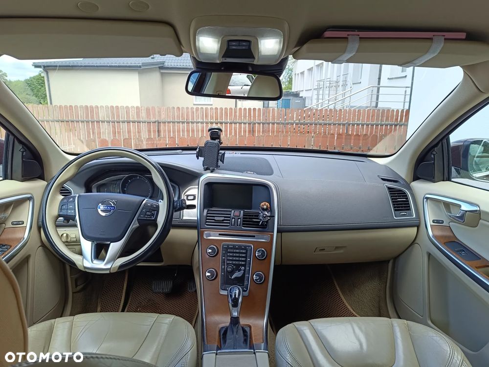 Volvo XC 60 D5 AWD Summum - 17